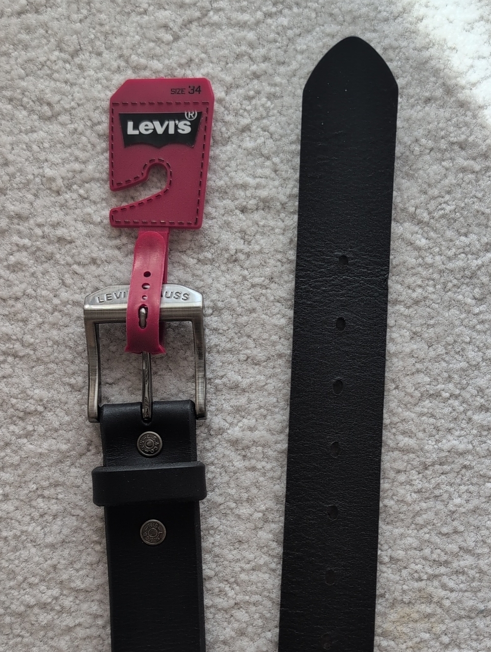 NWT - Levi's Black Leather Men's Belt with Silver Buckle 11LV020UX